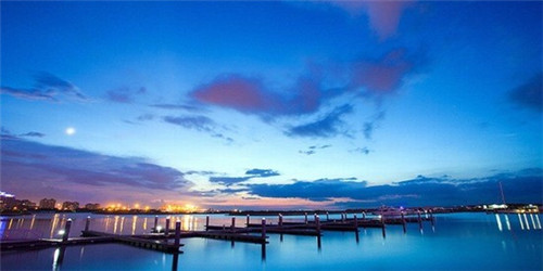 凌晨想起你的照片是什么歌（想你想到凌晨）